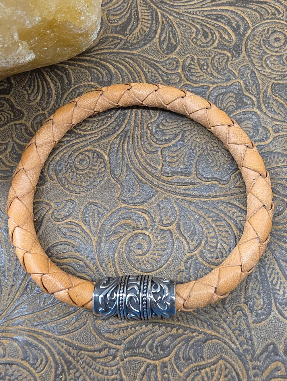 Men's New Braided Tan Leather Ornate Stainless Silver Magnetic Clasp Bracelet